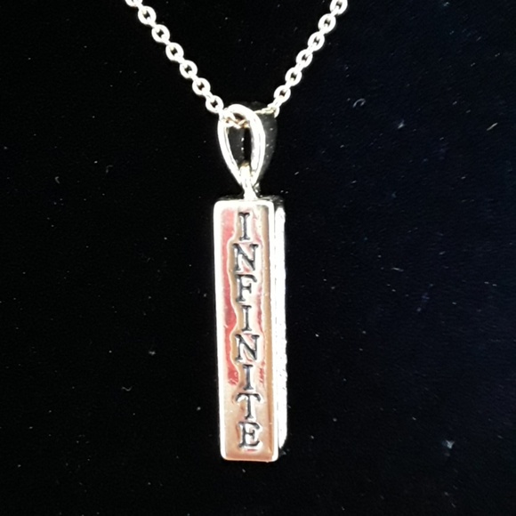 NWOT Crystal and Gold Infinite Destiny 18" Necklac - Picture 2 of 8